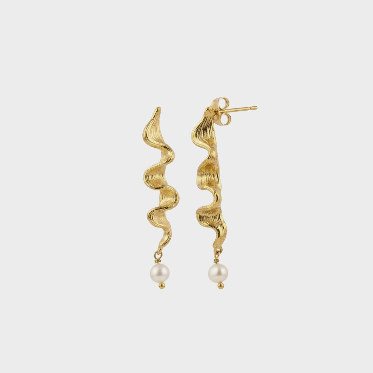 Sirenis Pearl Earrings winther-studio-international