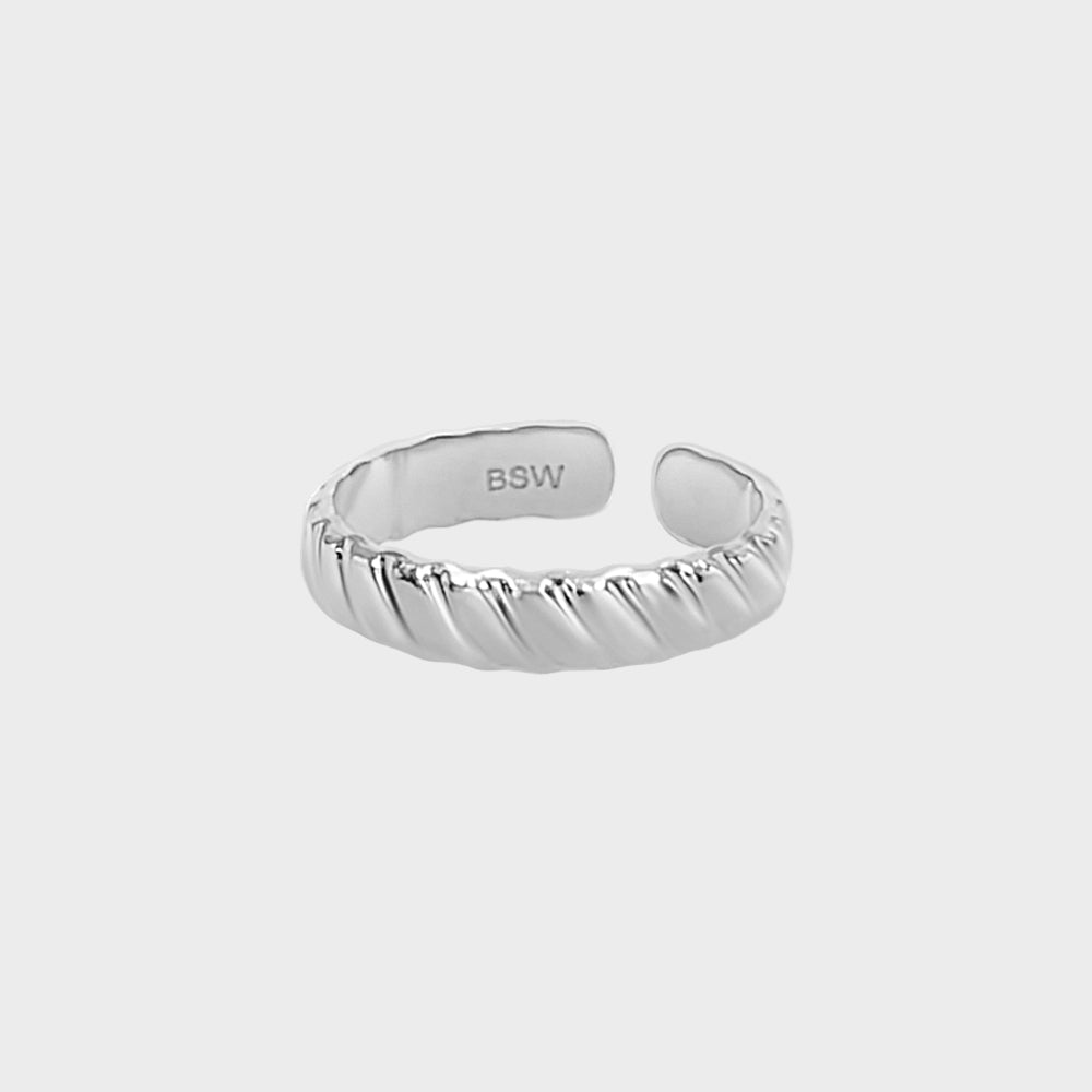 Camille Ring winther-studio-international