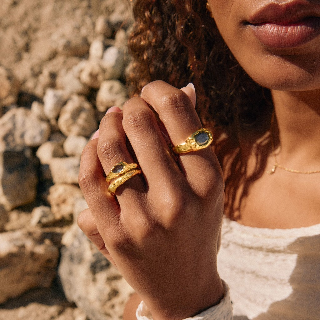 Medius Mars Ring