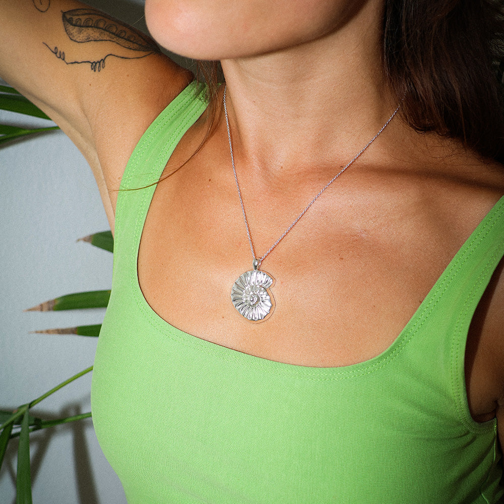 Rose Necklace winther-studio-international