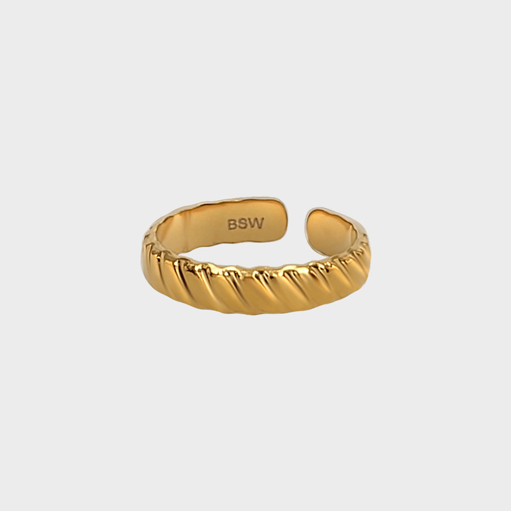 Camille Ring winther-studio-international