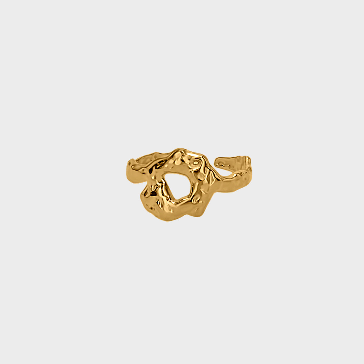 Safiya Ring winther-studio-international